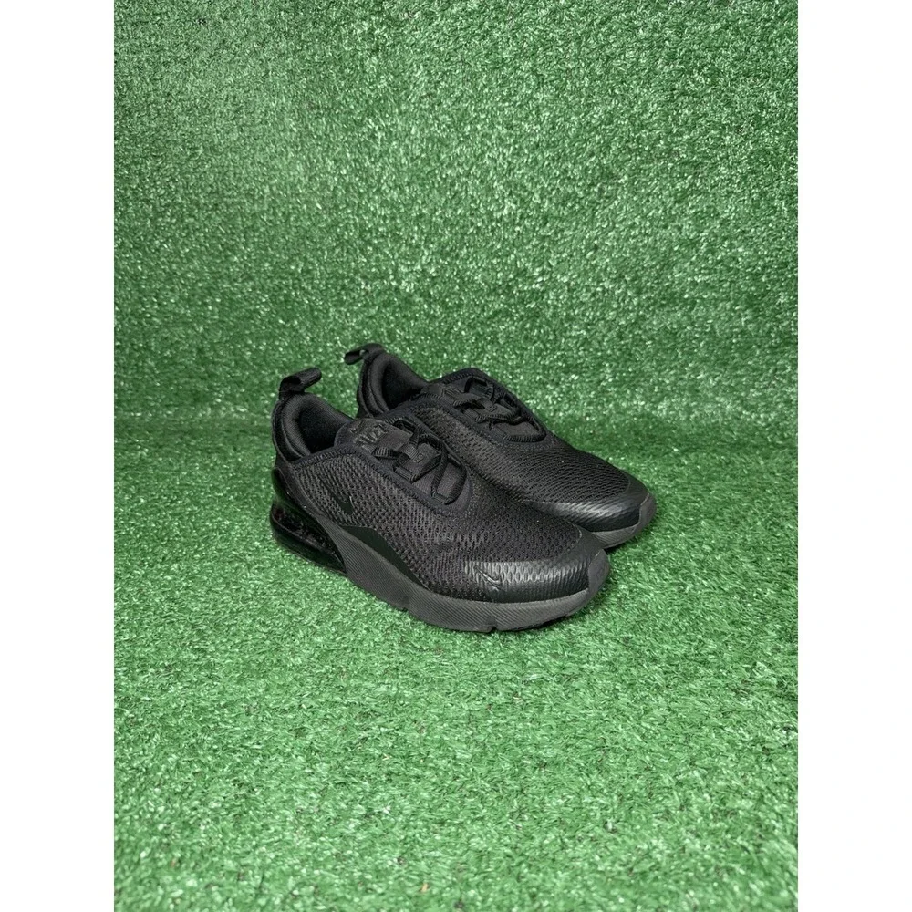 Nike Air Max 270 Kids Size 2.5Y Black Running Shoes Comfort Sneakers AO2372-006